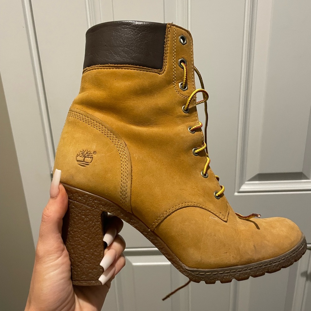 TIMBERLAND HEELED BOOTS
